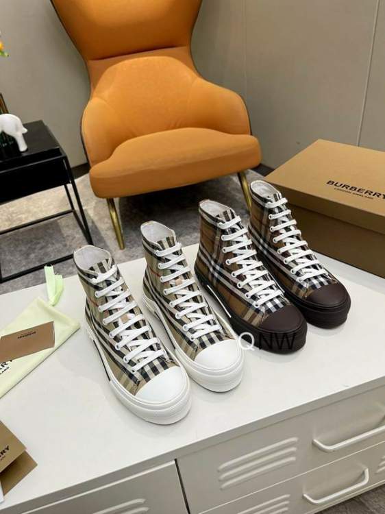 Picture of Burberry Shoes _SKUBurberrysz35-40F04021851